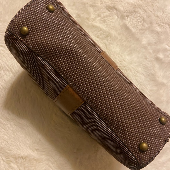 BVLGARI for emirates toiletry travel bag brown 9”x 5” - Picture 3 of 8